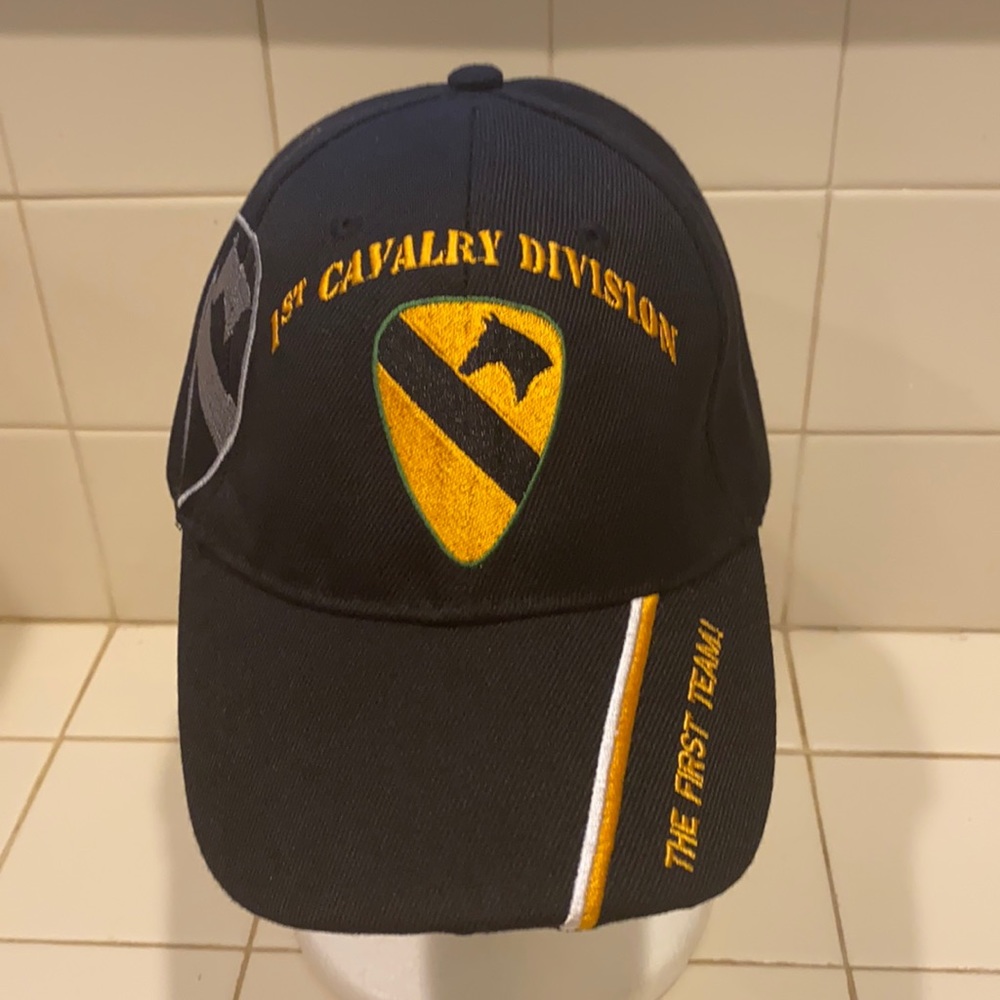 Kys baseball style hat in good condition